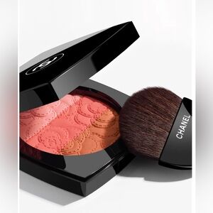 Chanel Camélia Futura Powder Blush Trio